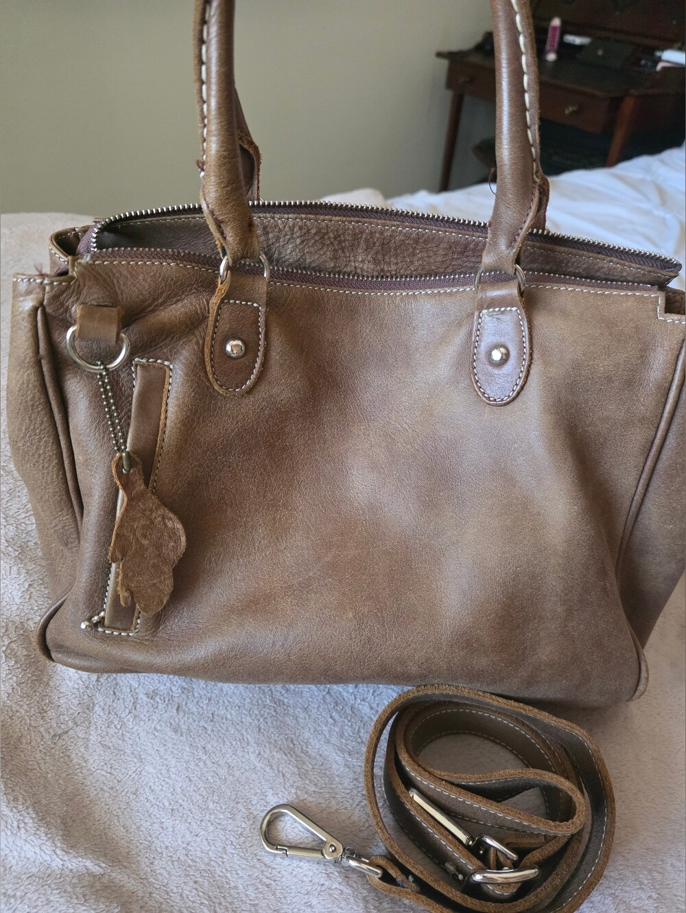 Roots Leather Bag
